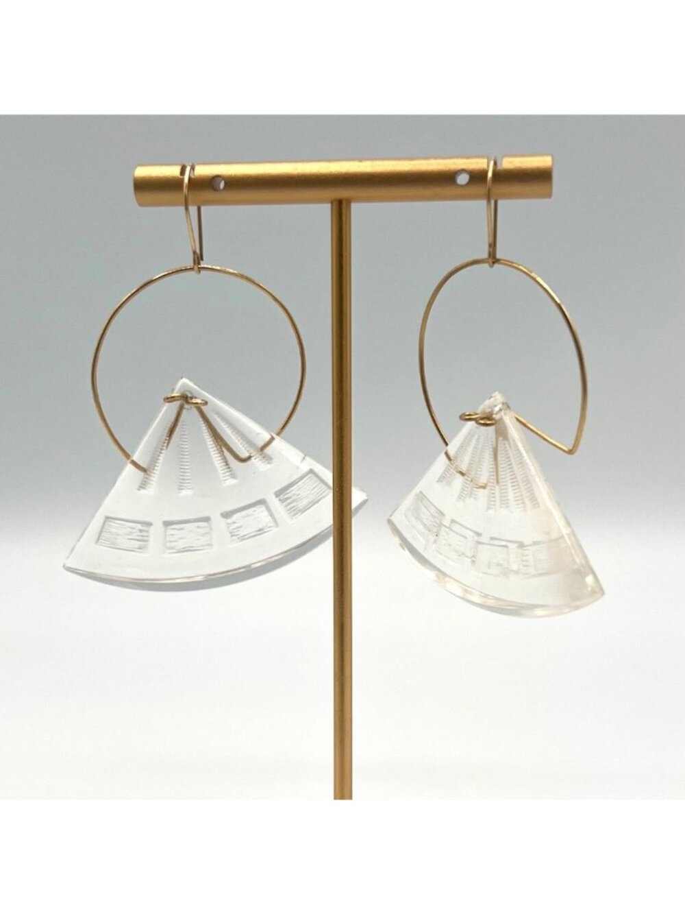 Vintage Clear Lucite Fan Dangle Earrings Gold Tone Wire Hoop Pierced